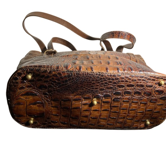 BRAHMIN ASHER PECAN MELBOURNE Elegant Brown Crocodile-Embossed Tote Bag - Picture 3 of 8